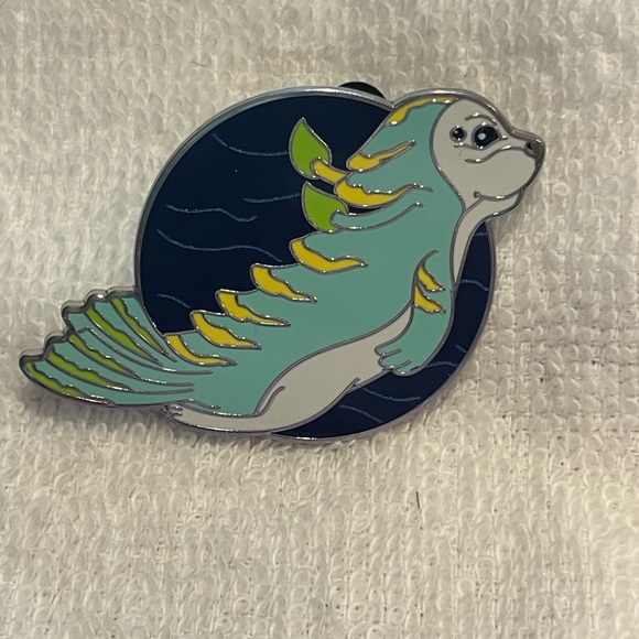 Disney Jewelry - Disney 2023 Avatar Way of the Water Cutie Mystery Pin Sea Otter